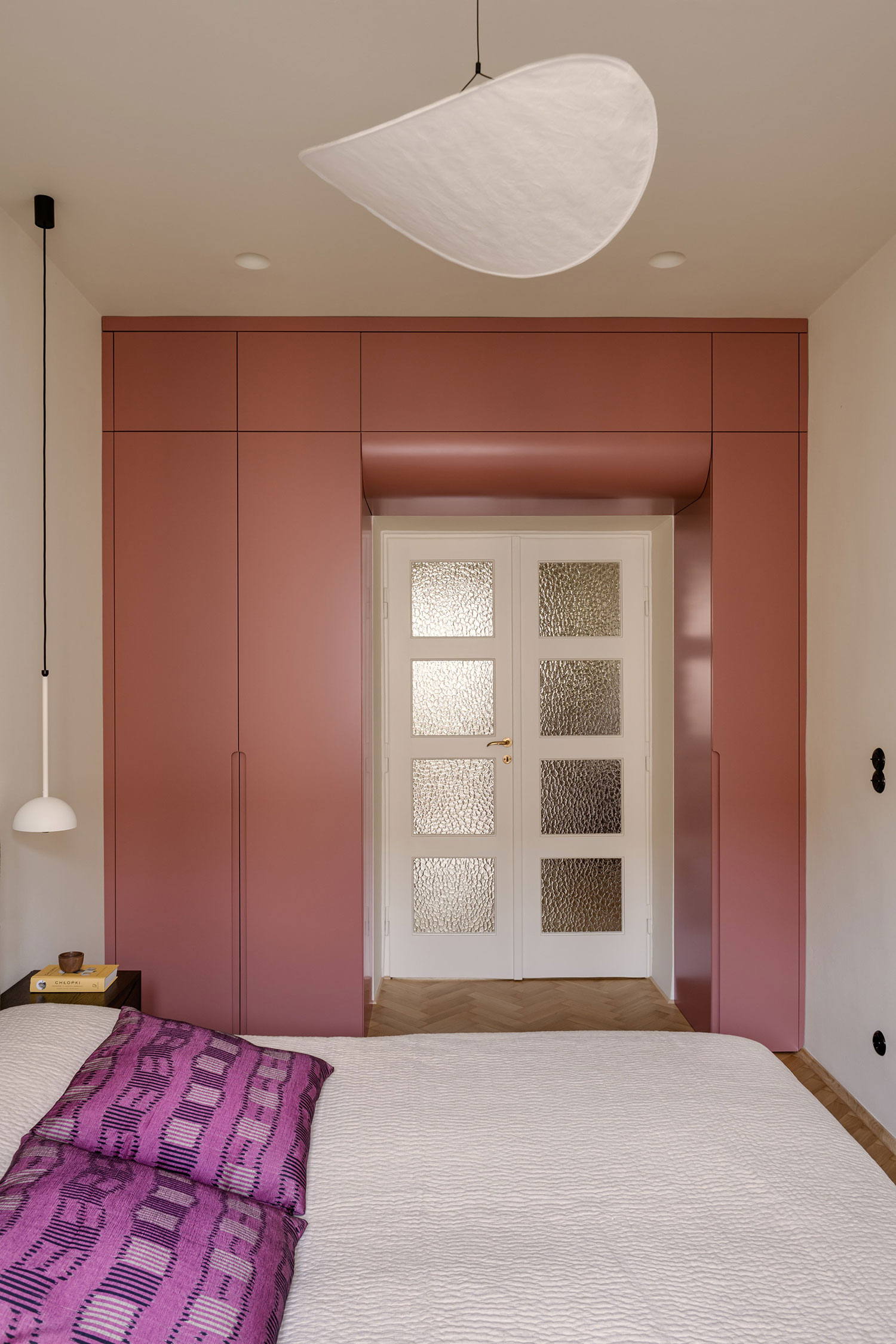 Mistovia Designs a Timeless Powiśle Apartment